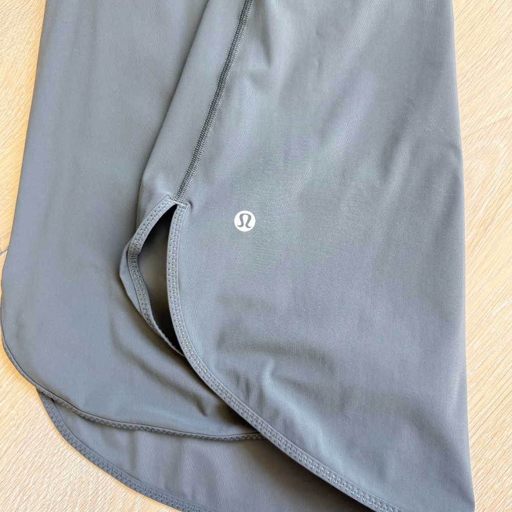 Lululemon On the run Tank Top Gray Size 4